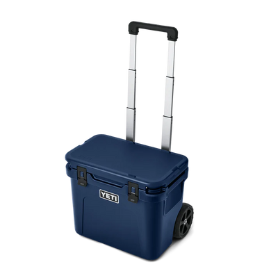 YETI Roadie 32 Hard Cooler - Navy