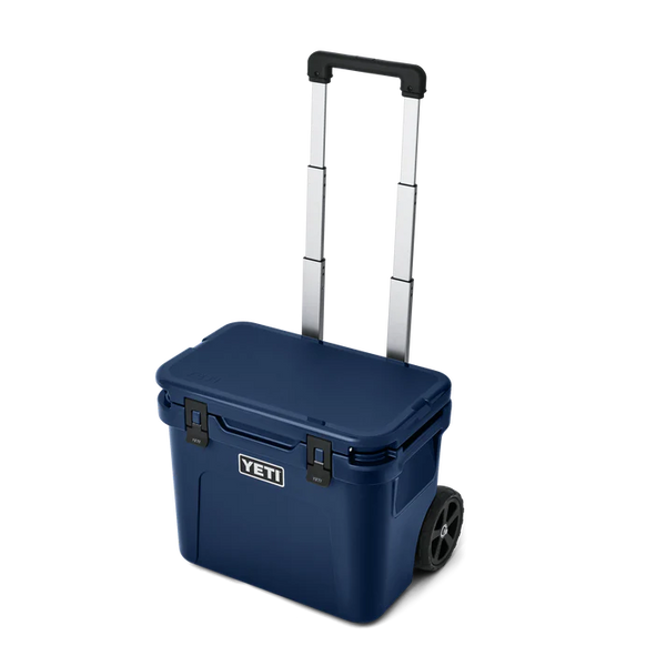 YETI Roadie 32 Hard Cooler - Navy